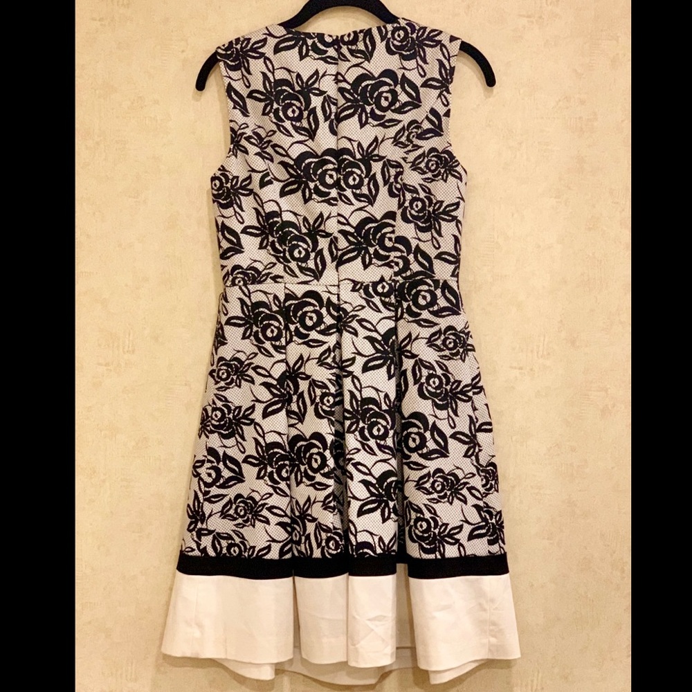 FLORAL, LACE PRINT DRESS - Picture 2 of 3